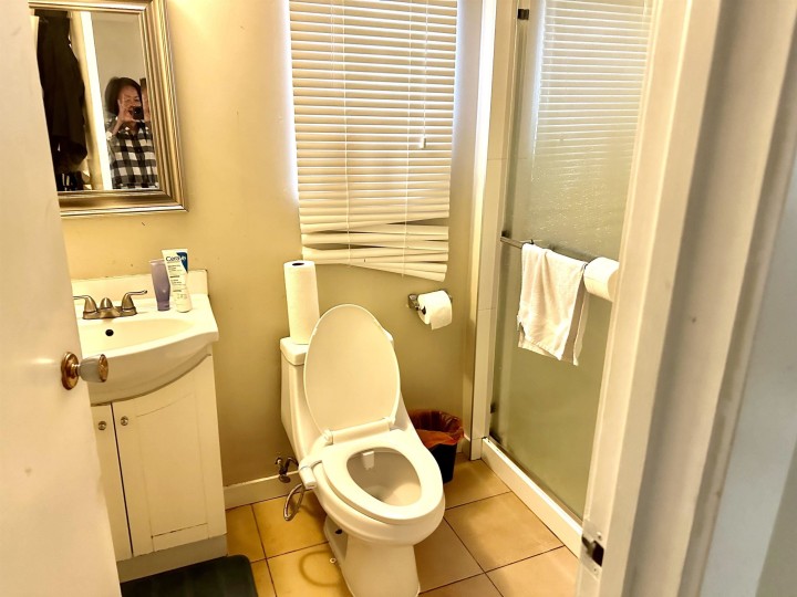 Photo 14 at 6915 Beatrice Street, Killarney VE, Vancouver East
