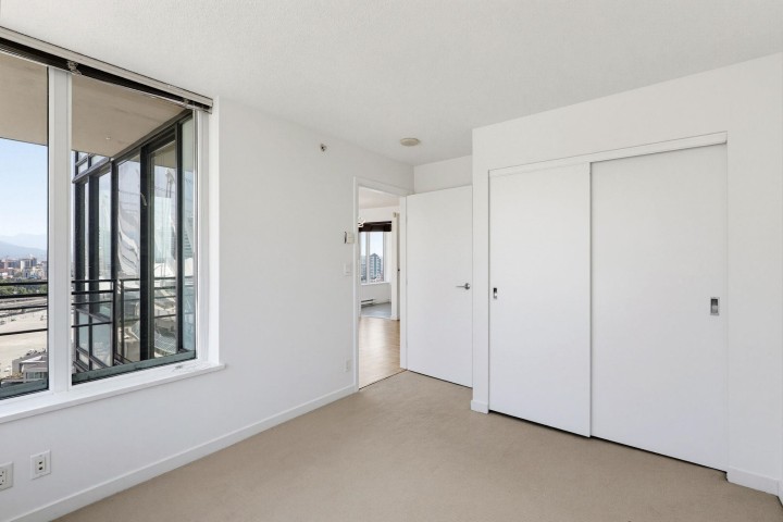 Photo 20 at 2508 - 33 Smithe Street, Yaletown, Vancouver West