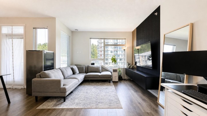 Photo 2 at 610 - 3289 Riverwalk Avenue, South Marine, Vancouver East