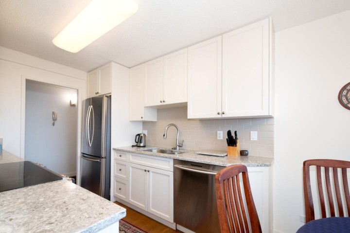 Photo 19 at 503 - 1730 Duchess Avenue, Ambleside, West Vancouver
