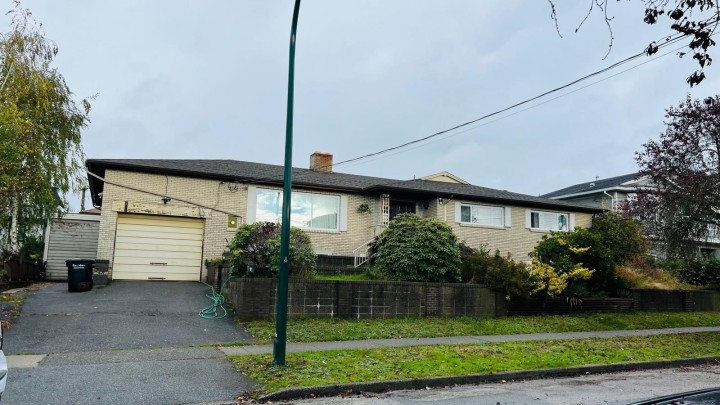 Photo 1 at 753 E 55th Avenue, South Vancouver, Vancouver East