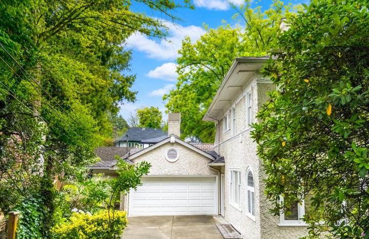 Photo 3 at 1588 W 29th Avenue, Shaughnessy, Vancouver West