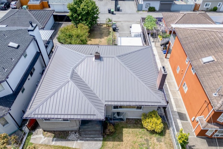 Photo 2 at 5655 Lancaster Street, Collingwood VE, Vancouver East