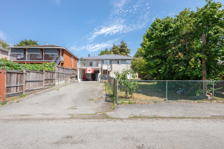 Photo 24 at 5655 Lancaster Street, Collingwood VE, Vancouver East