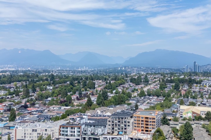 Photo 4 at 5655 Lancaster Street, Collingwood VE, Vancouver East