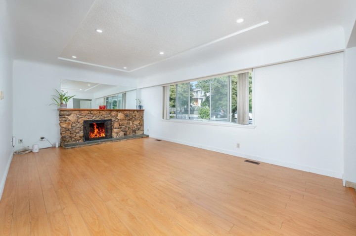 Photo 8 at 5655 Lancaster Street, Collingwood VE, Vancouver East