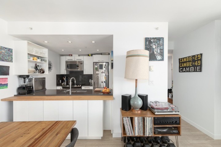 Photo 9 at 904 - 983 E Hastings Street, Strathcona, Vancouver East