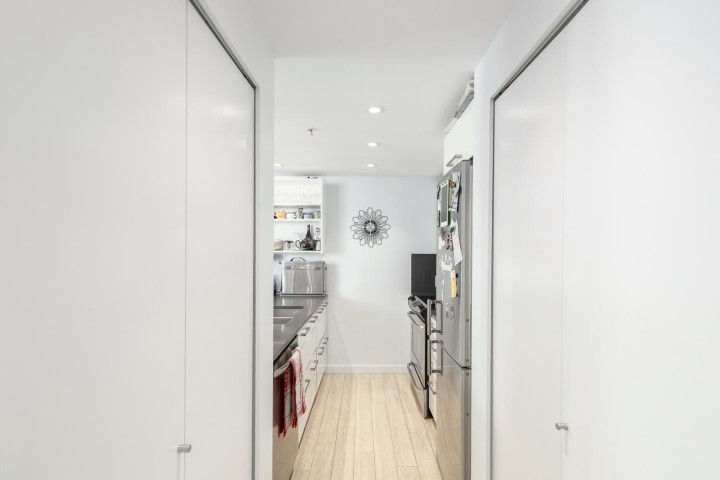 Photo 11 at 904 - 983 E Hastings Street, Strathcona, Vancouver East