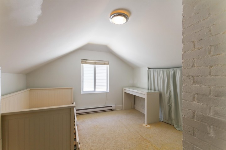 Photo 13 at 136 E 45th Avenue, Main, Vancouver East