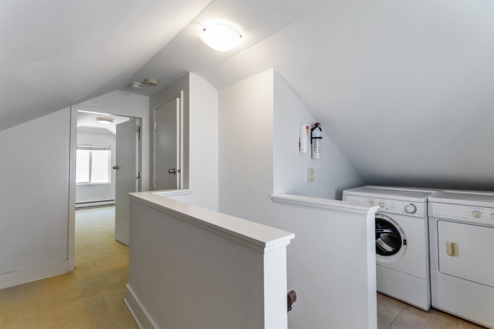 Photo 12 at 136 E 45th Avenue, Main, Vancouver East
