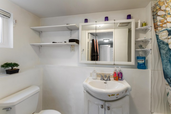 Photo 18 at 136 E 45th Avenue, Main, Vancouver East