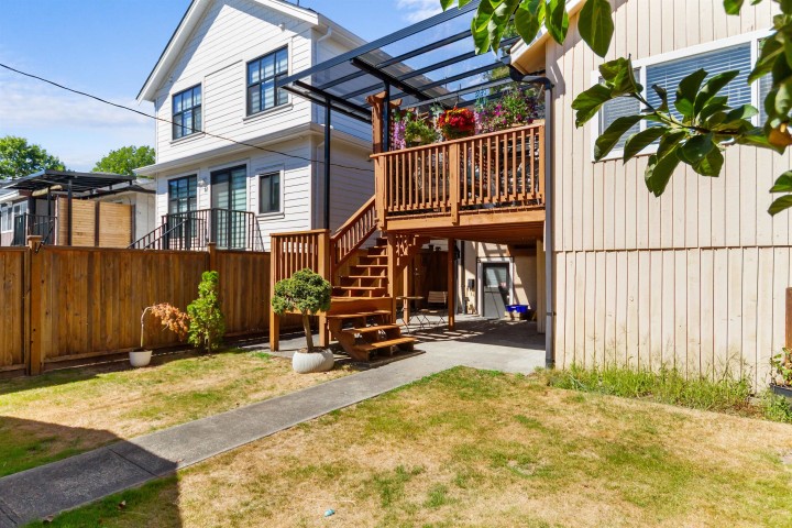 Photo 19 at 136 E 45th Avenue, Main, Vancouver East
