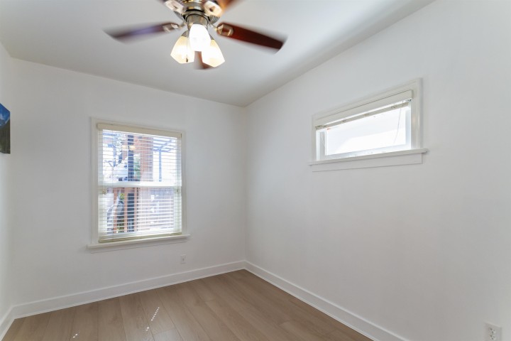 Photo 8 at 136 E 45th Avenue, Main, Vancouver East