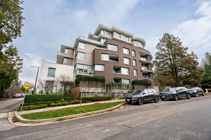 Photo 1 at 301 - 505 W 30th Avenue, Cambie, Vancouver West