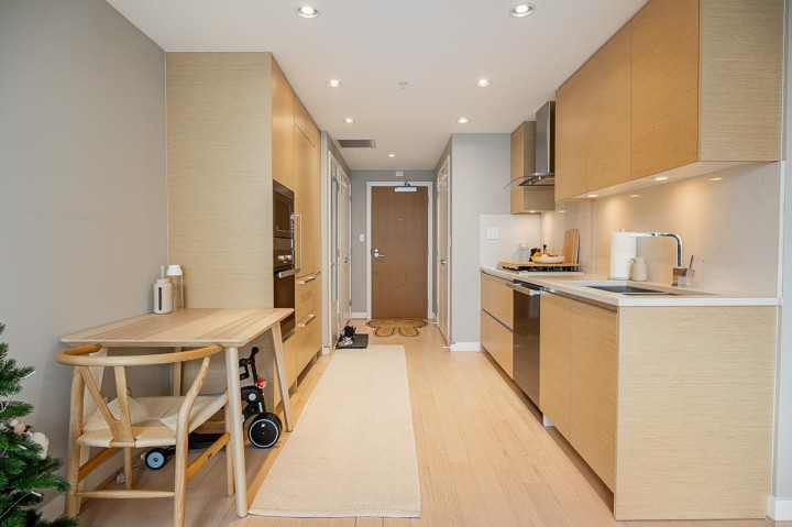 Photo 14 at 301 - 505 W 30th Avenue, Cambie, Vancouver West