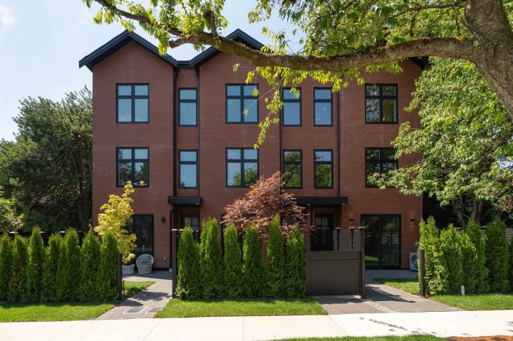 Photo 2 at 02 - 6507 Cypress Street, Kerrisdale, Vancouver West