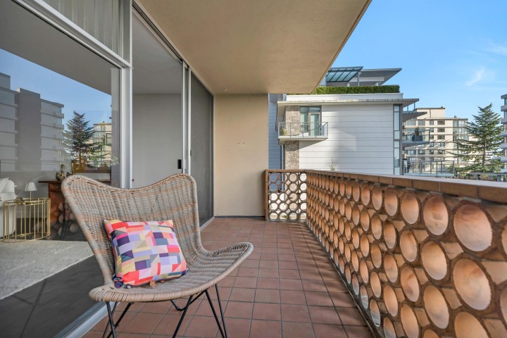 Photo 23 at 101 - 2135 Argyle Avenue, Dundarave, West Vancouver