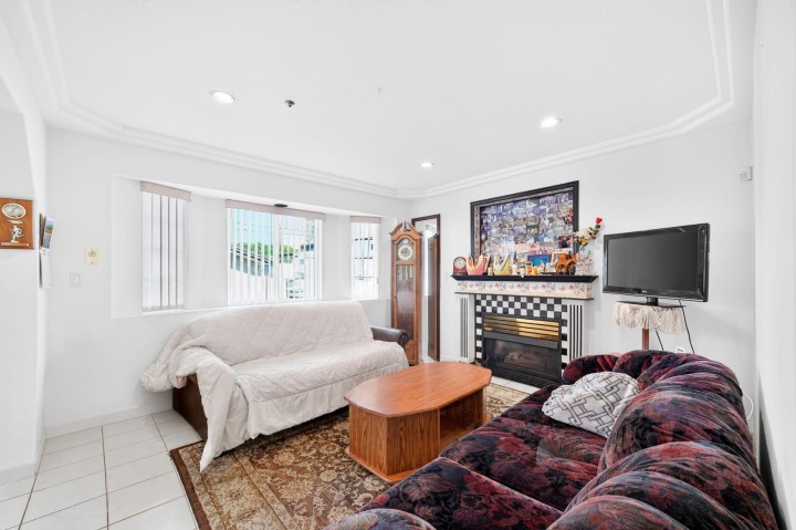Photo 6 at 3423 E 24th Avenue, Renfrew Heights, Vancouver East