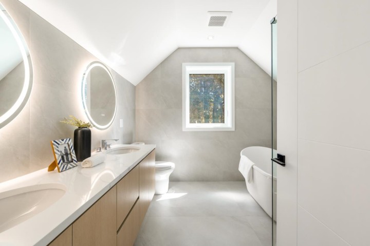 Photo 2 at 1 - 3771 W King Edward Avenue, Dunbar, Vancouver West
