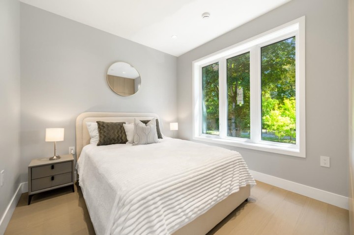 Photo 7 at 1 - 3771 W King Edward Avenue, Dunbar, Vancouver West