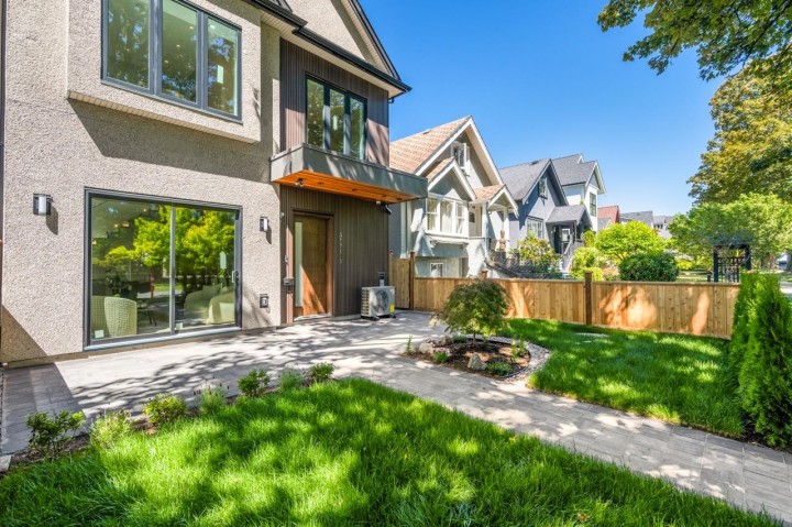 Photo 28 at 1 - 3771 W King Edward Avenue, Dunbar, Vancouver West