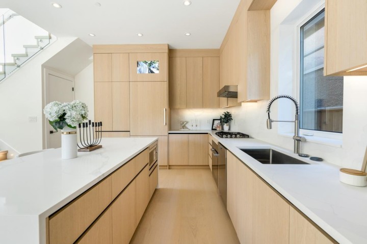 Photo 24 at 1 - 3771 W King Edward Avenue, Dunbar, Vancouver West