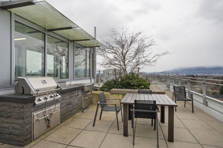 Photo 28 at 302 - 2455 Kingsway, Collingwood VE, Vancouver East