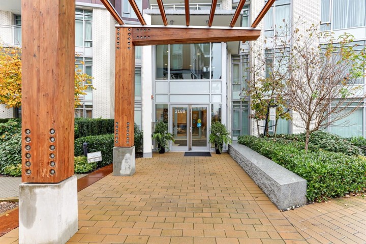 Photo 7 at 108 - 3188 Riverwalk Avenue, South Marine, Vancouver East