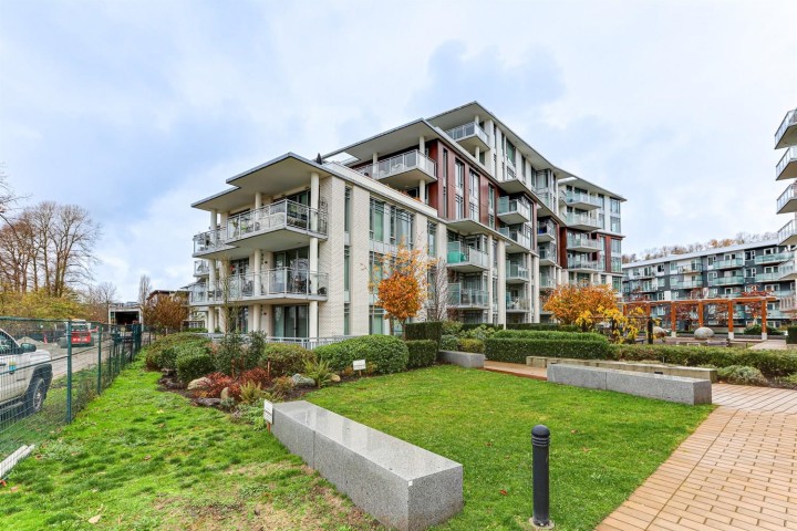 Photo 3 at 108 - 3188 Riverwalk Avenue, South Marine, Vancouver East