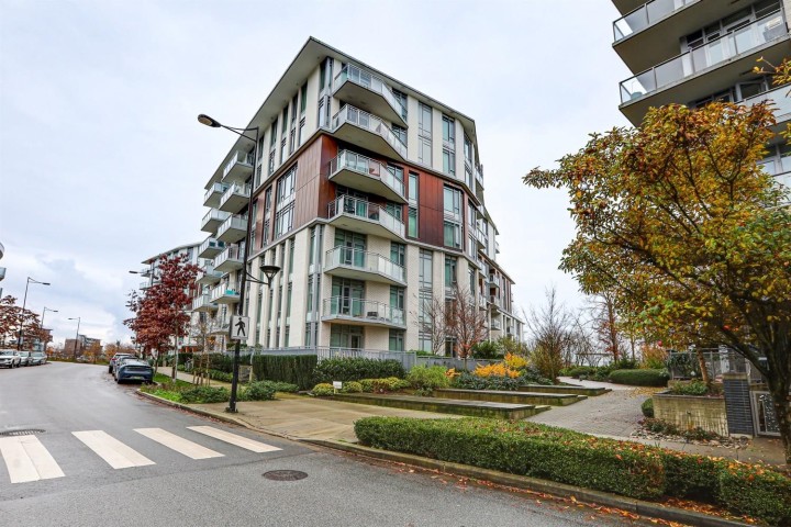 Photo 5 at 108 - 3188 Riverwalk Avenue, South Marine, Vancouver East