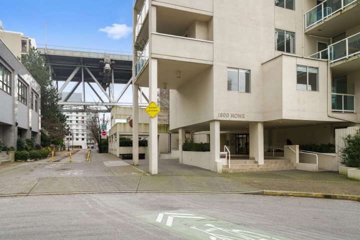 Photo 35 at 205 - 1600 Howe Street, Yaletown, Vancouver West