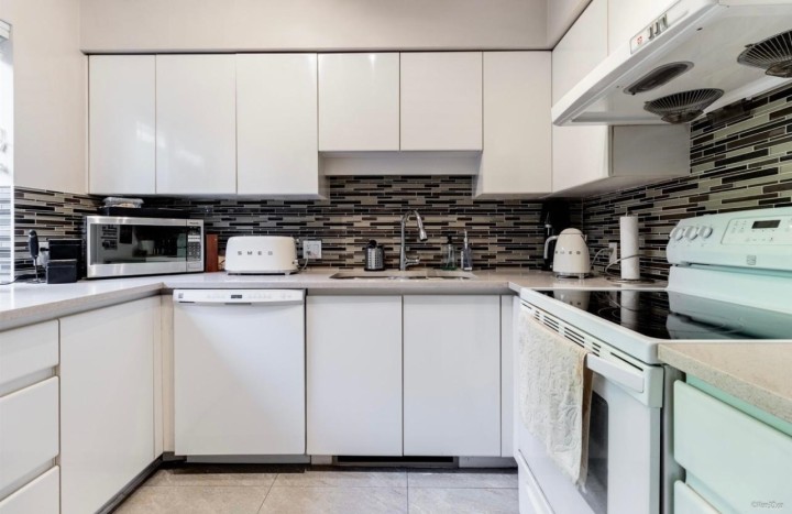 Photo 5 at 204 - 3188 Camosun Street, Point Grey, Vancouver West