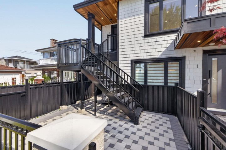 Photo 1 at 2 - 2035 51st Street, Killarney VE, Vancouver East