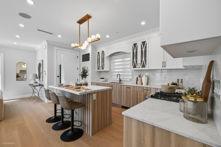 Photo 8 at 2 - 2035 51st Street, Killarney VE, Vancouver East