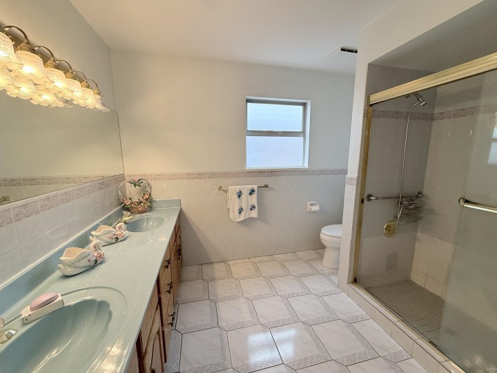 Photo 13 at 2458 E 5th Avenue, Renfrew VE, Vancouver East