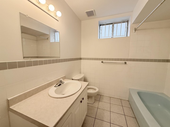 Photo 22 at 2458 E 5th Avenue, Renfrew VE, Vancouver East