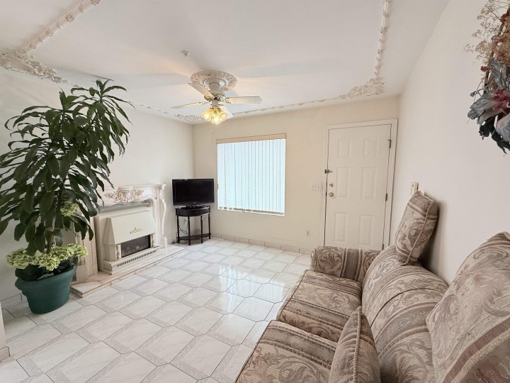 Photo 18 at 2458 E 5th Avenue, Renfrew VE, Vancouver East