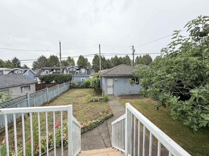 Photo 25 at 2458 E 5th Avenue, Renfrew VE, Vancouver East