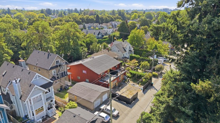 Photo 5 at 53 W 12th Avenue, Mount Pleasant VW, Vancouver West