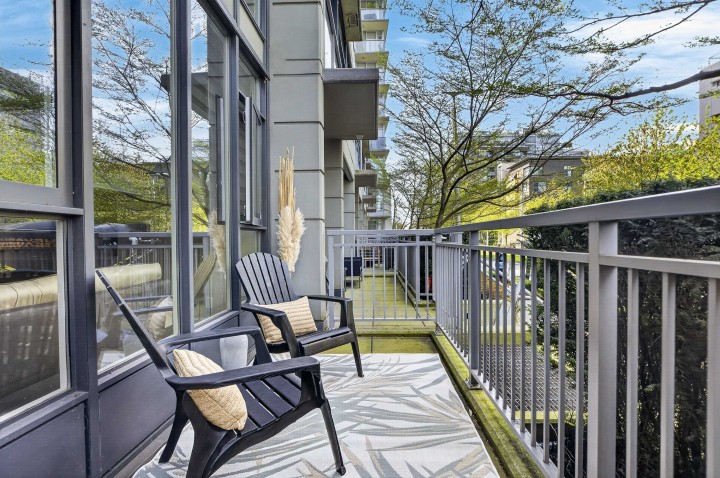 Photo 2 at 112 W 1st Avenue, False Creek, Vancouver West