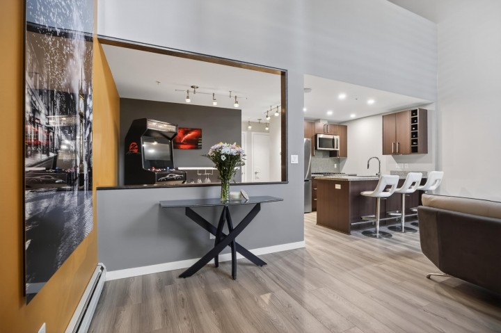 Photo 11 at 112 W 1st Avenue, False Creek, Vancouver West
