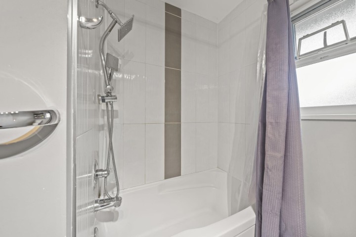 Photo 12 at 189 E 64th Avenue, South Vancouver, Vancouver East