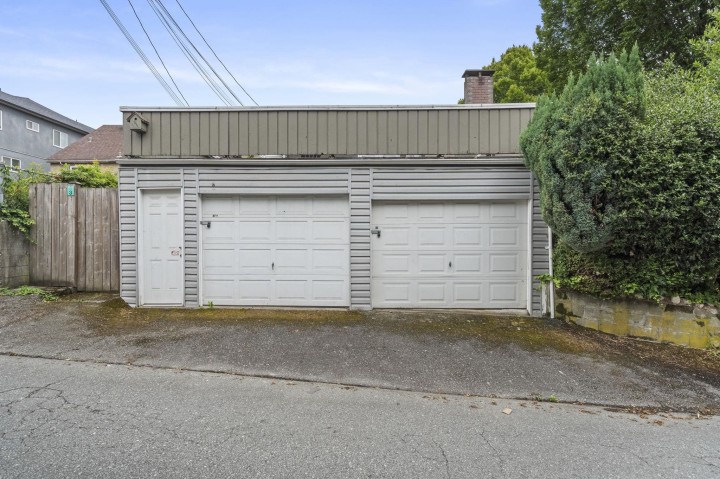 Photo 37 at 189 E 64th Avenue, South Vancouver, Vancouver East