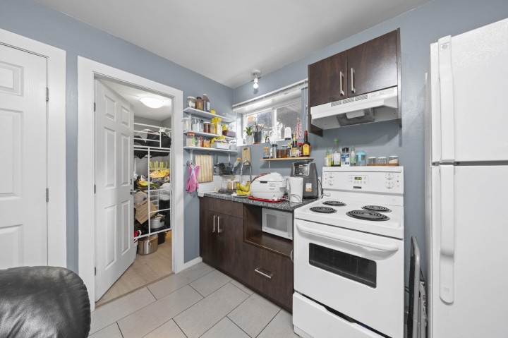 Photo 25 at 189 E 64th Avenue, South Vancouver, Vancouver East