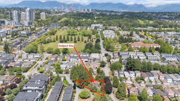 Photo 3 at 7957 Columbia Street, Marpole, Vancouver West