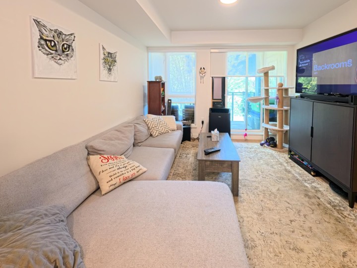 Photo 3 at 303 - 209 E 20th Avenue, Main, Vancouver East