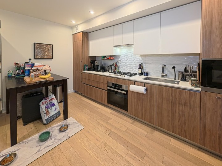 Photo 4 at 303 - 209 E 20th Avenue, Main, Vancouver East