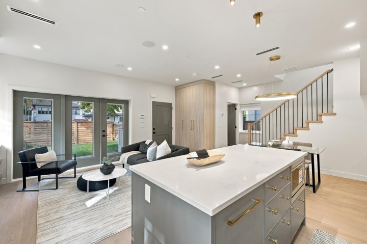 Photo 13 at 3206 E Georgia Street, Renfrew VE, Vancouver East