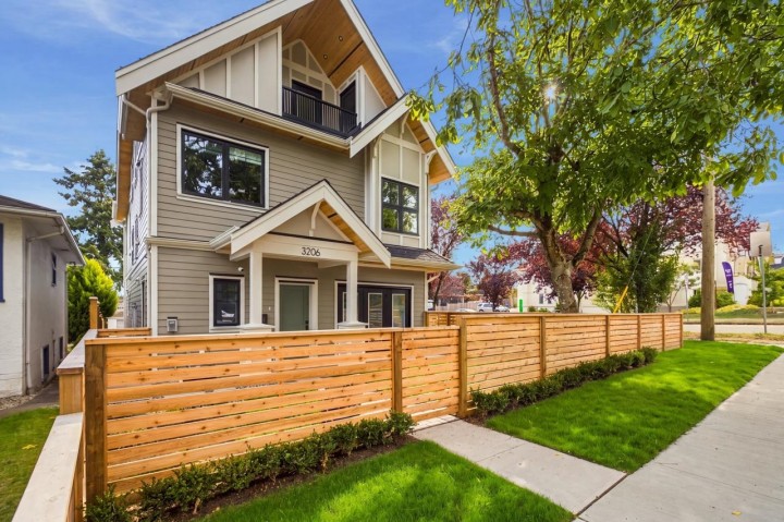 Photo 1 at 3206 E Georgia Street, Renfrew VE, Vancouver East