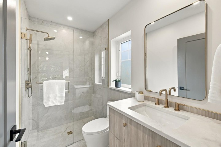 Photo 18 at 3206 E Georgia Street, Renfrew VE, Vancouver East